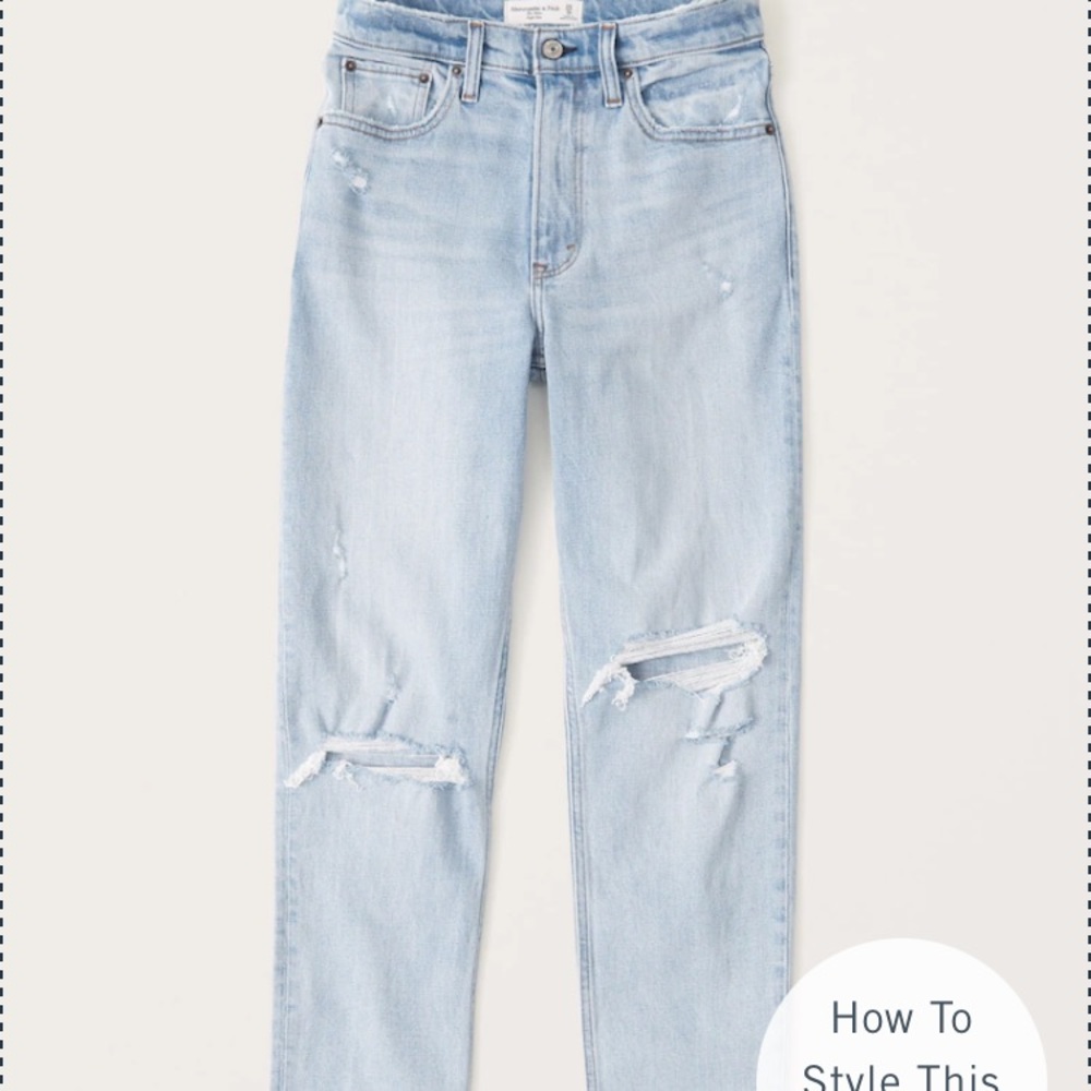 Abercrombie High Rise Mom Jeans in light wash